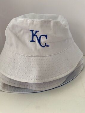 New Lot of three MLB KC Royals White Bucket Hats with Blue Logo. Reversible.